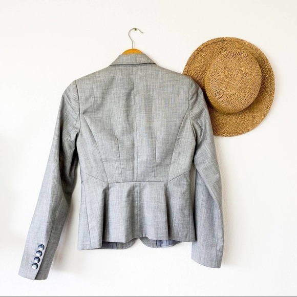 Calvin Klein Light Gray 2-Button Blazer size 2 - Picture 8 of 8